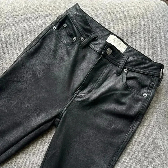 We The Free High Rise Coated Black Skinny Jeans Size 26 - Picture 5 of 8